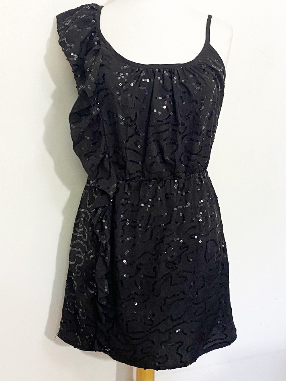 envy me Black Sequin Asymmetrical Straps, One Ruffled Shoulder. Mini Dress L